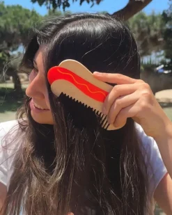 Jenny Lemons Hot Dog Comb^ Hats + Hair