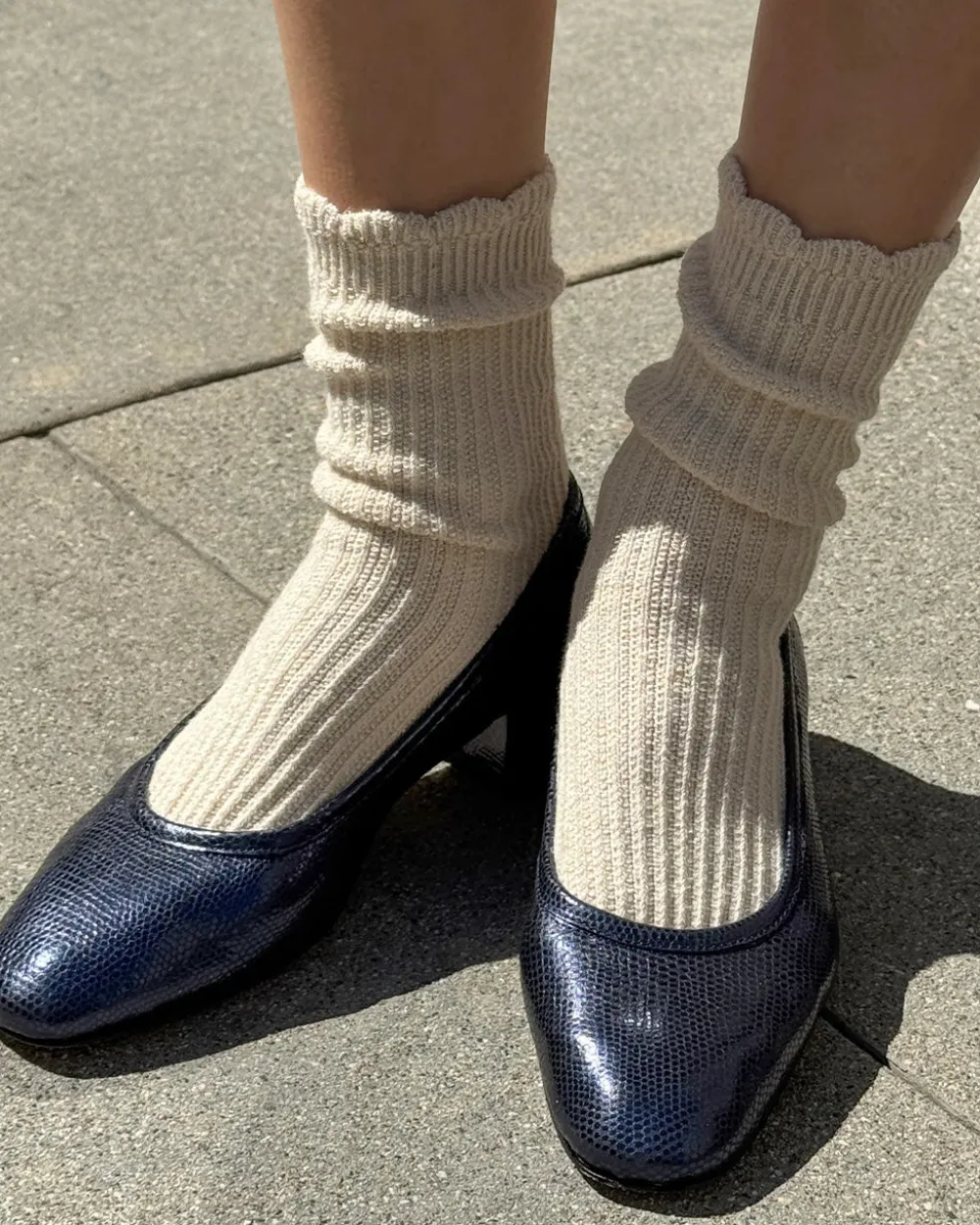 Le Bon Shoppe Linen Scallop Socks - Naturel^ Socks + Slippers
