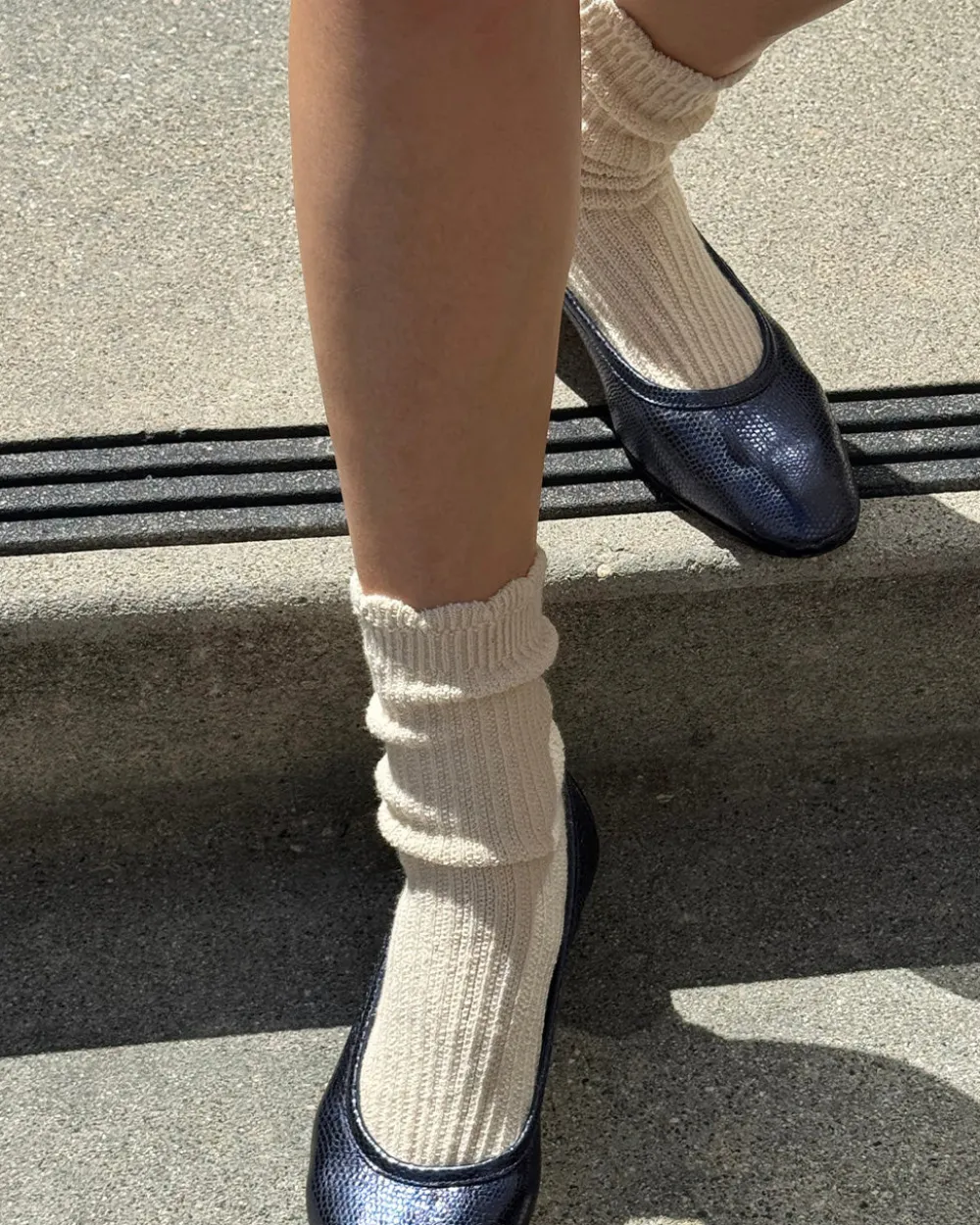 Le Bon Shoppe Linen Scallop Socks - Naturel^ Socks + Slippers