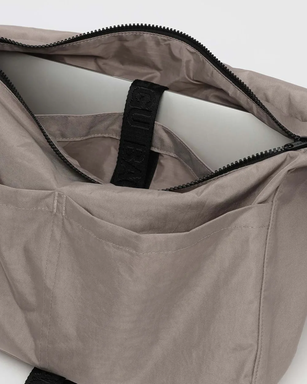 Baggu Nylon Messenger Bag - Dove^ Bags