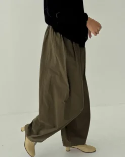 Le Bon Shoppe Parachute Pants - Olive^ Bottoms