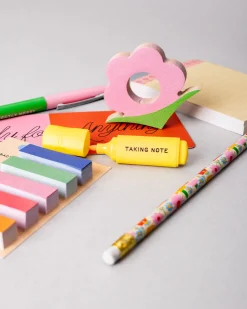 ban.do Reading Kit - I'm Busy Reading^ Desk Accessories