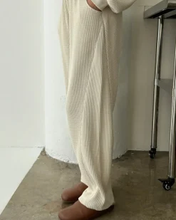 Le Bon Shoppe Waffle Lo Pants - Naturel^ Bottoms